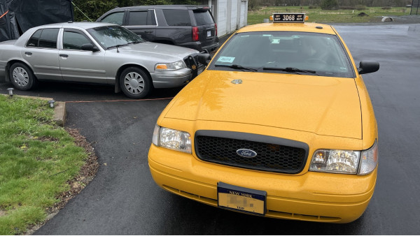 2011 Ford Genuine NY Taxi Cab trim CVPI 2011 Ford Genuine NY Taxi Cab trim CVPI