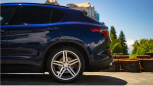 SUV